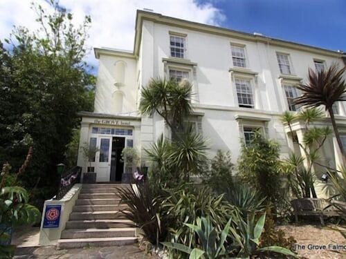 The Grove Hotel