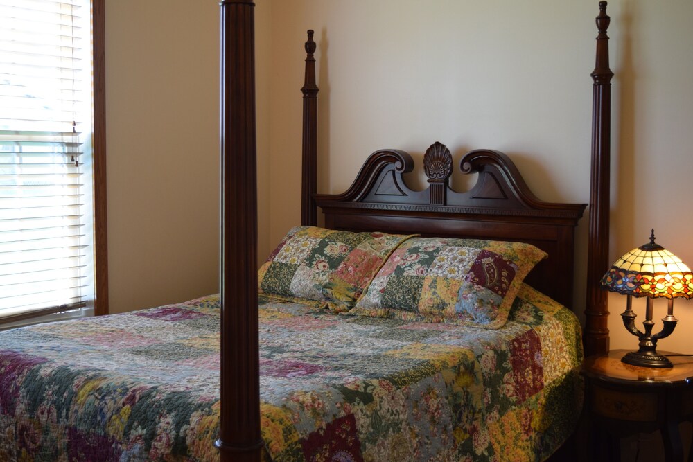 Amish Country Farm House In Volant Pennsylvania
