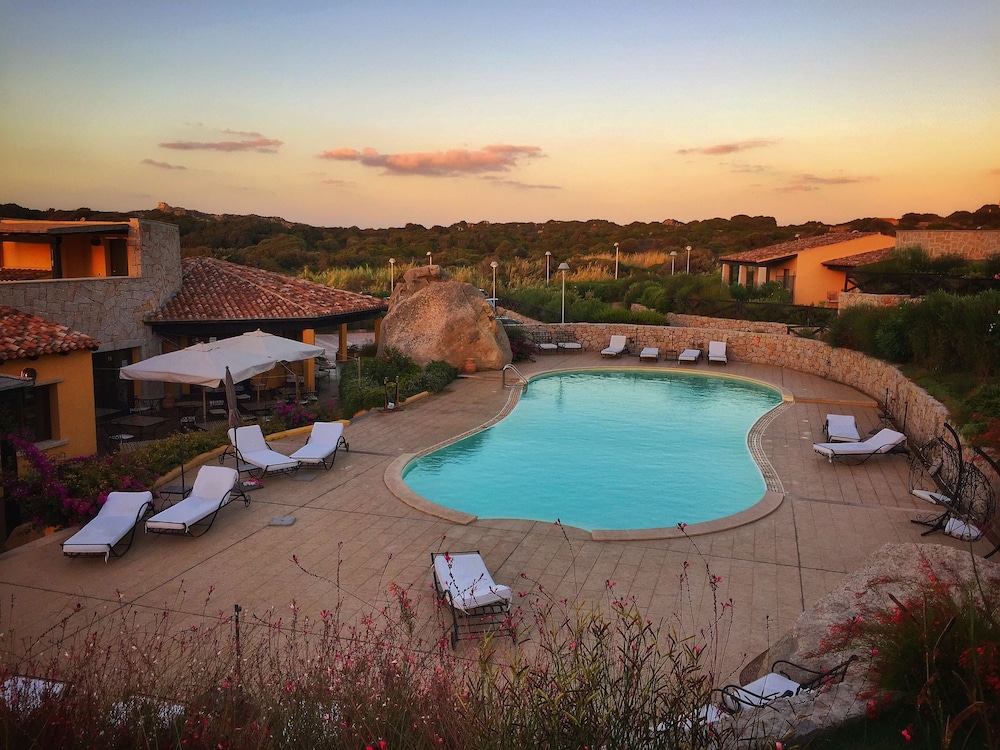 Punta Falcone Resort