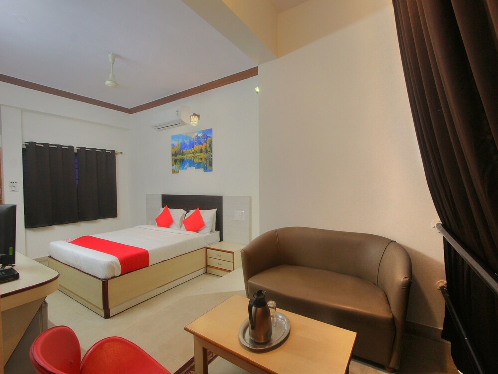 OYO 16107 Rigel Residency