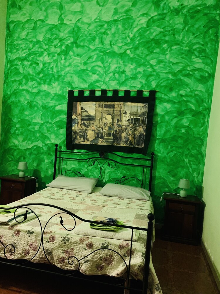the Lanterns bed & Breakfast
