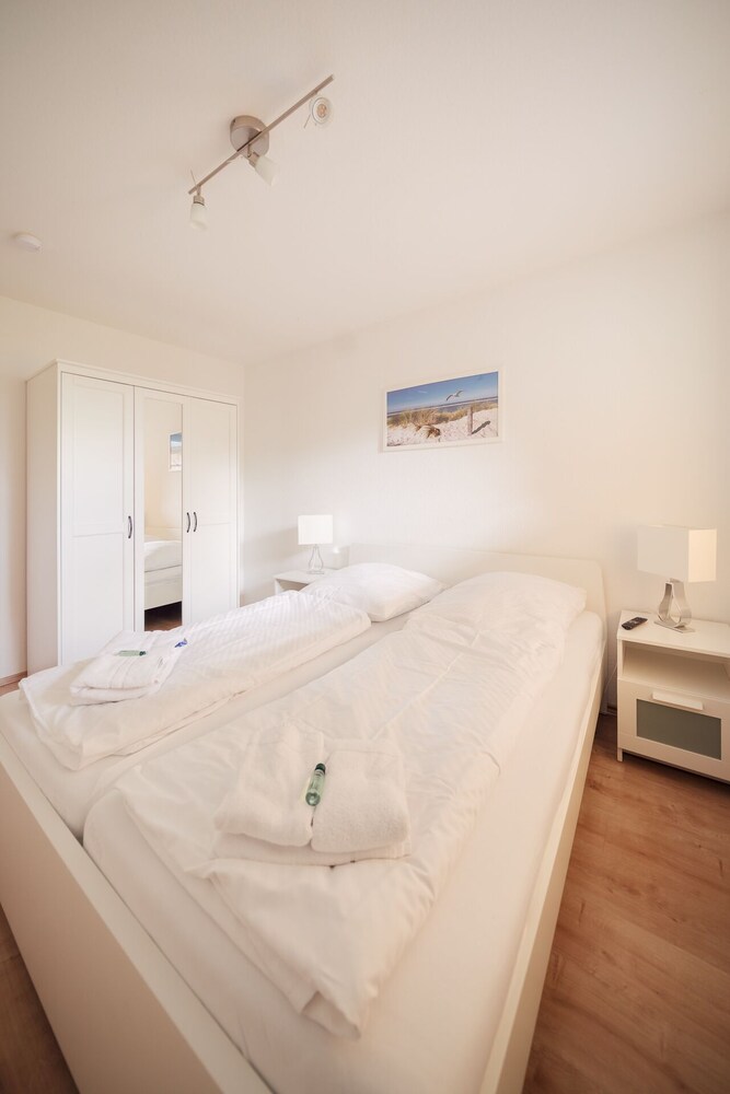 Holiday apartment for 4 persons with terrace. 6KM next to St. Peter-Ording