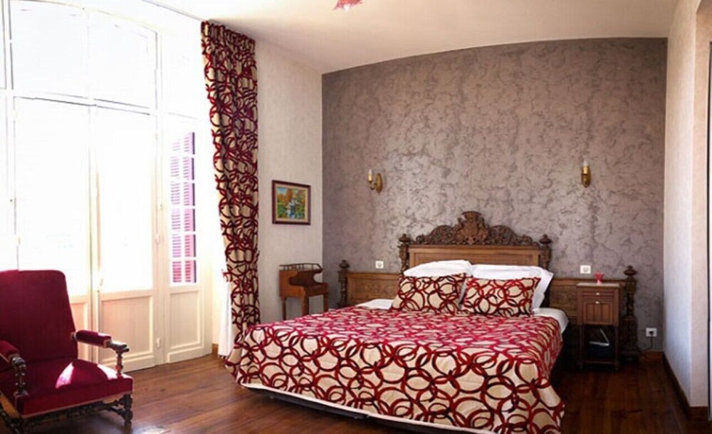 The Gavarnie room ----------------------------------------------- -------------