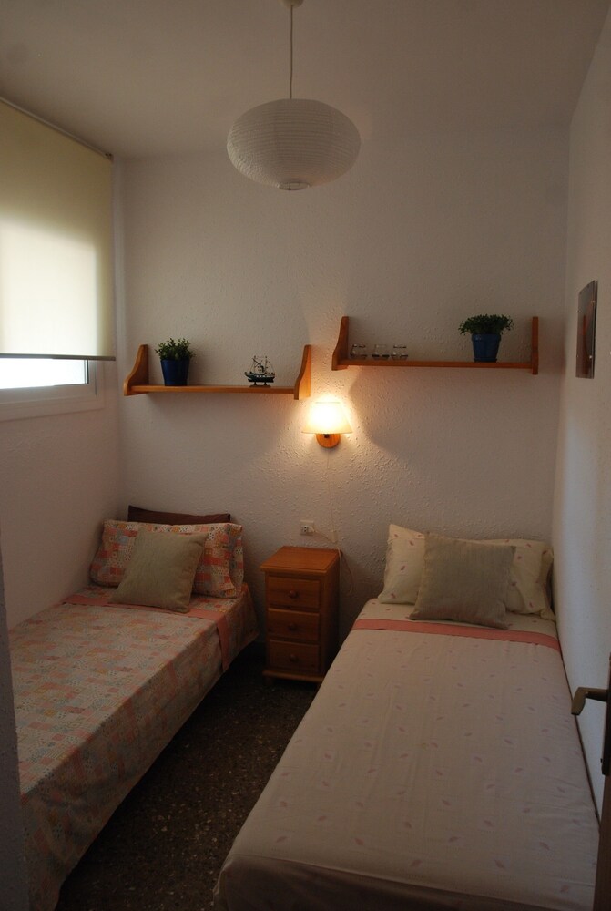 Apartment 40 meters from the beach