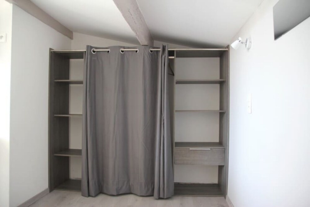 Holiday Studio 1/2 pers - Air conditioning, Terrace, Pool to share