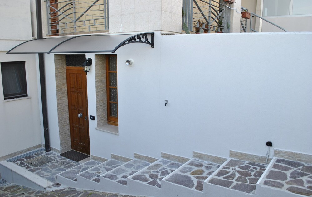 Porzione di Villa Seminterrato