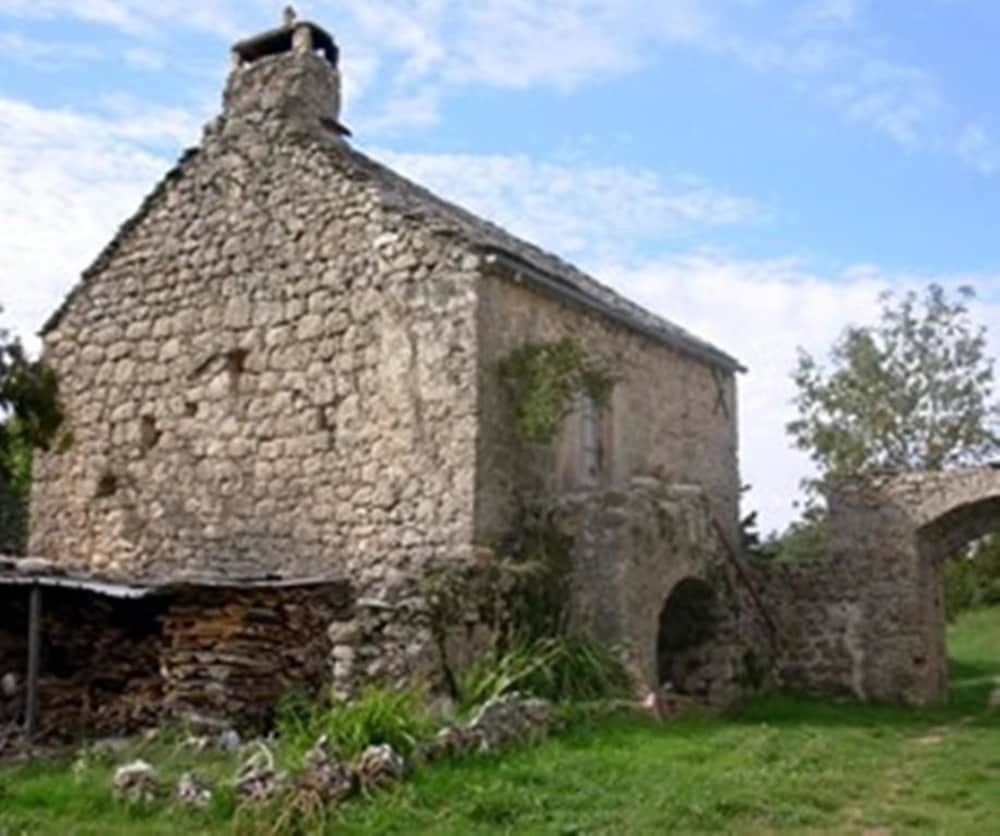 FERME AUBERGE LA TINDELLE - B&B