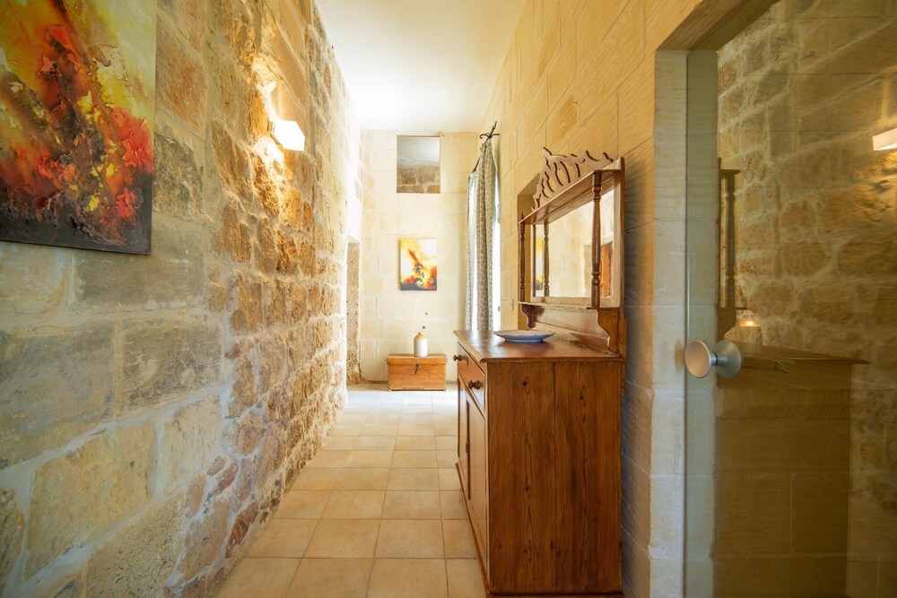 Sinjura - Xaghra Holiday Home