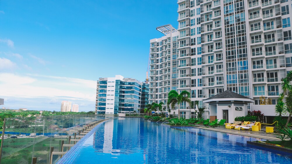 Mactan Newtown Condotel