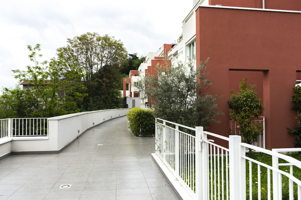 Apartments Residence Villa Olmo