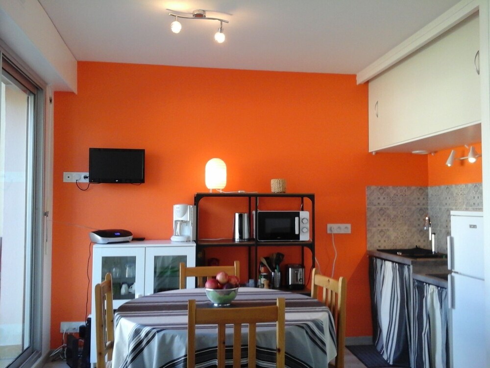 Beautiful bright studio