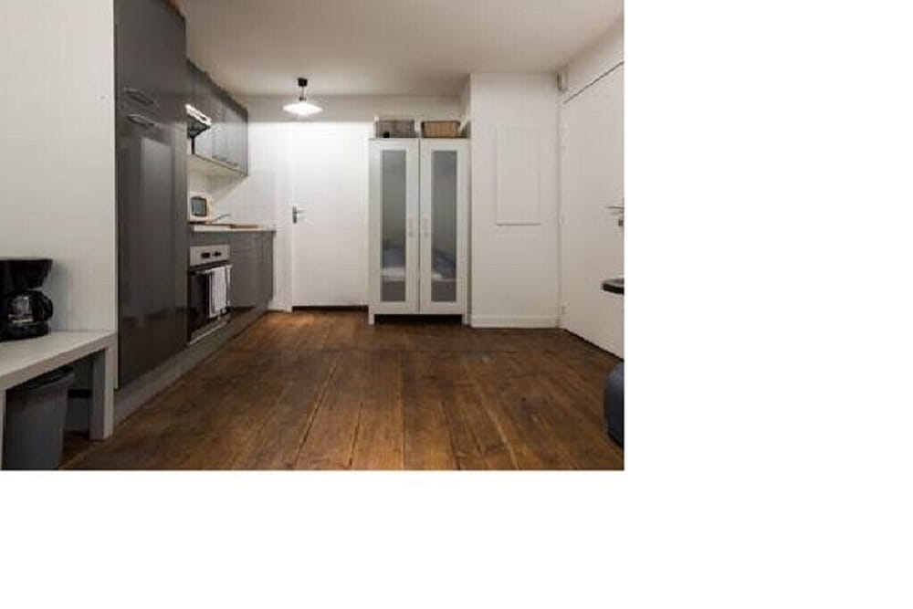 Blaye simple studio equipped ++
