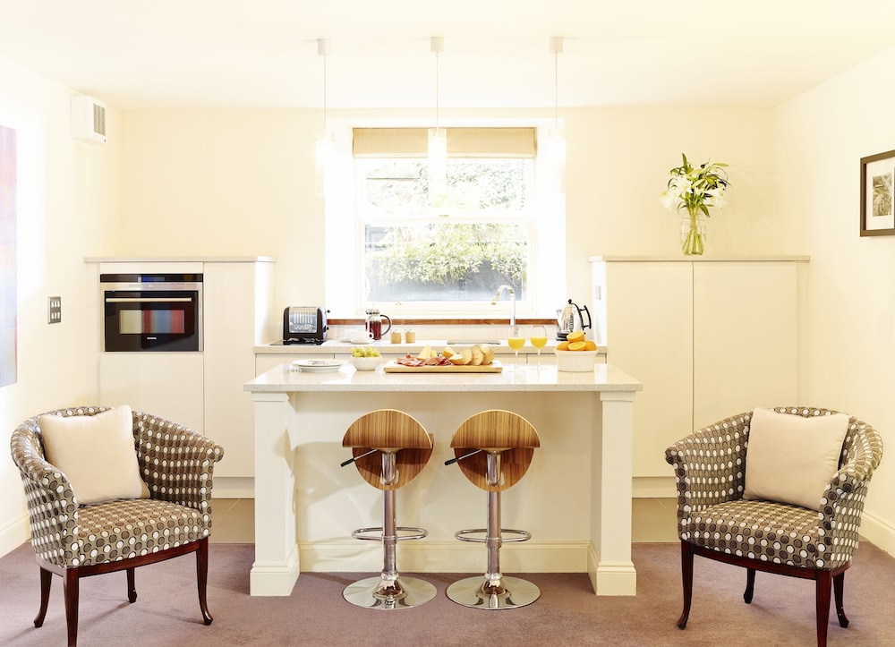 Merchiston Residence