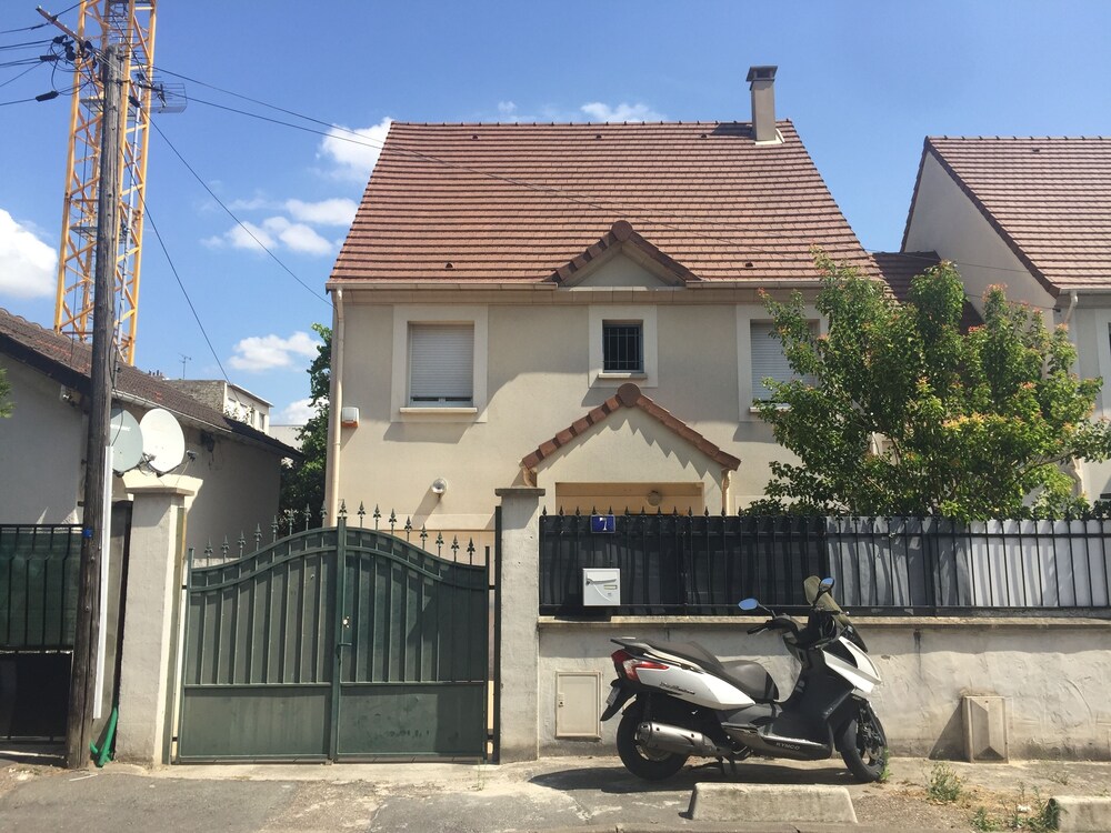Chambre privée à Drancy