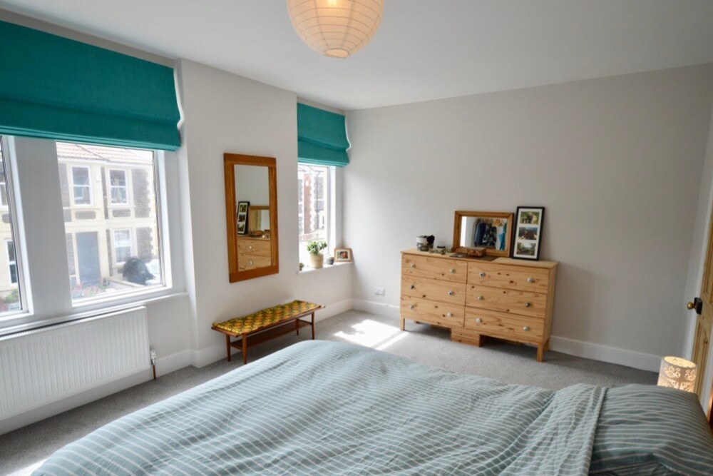 Charming Victorian 3 Bedroom House With Large Garden