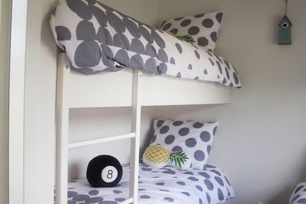 C Comfort 6 people - Three Bedroom Resort, Sleeps 6