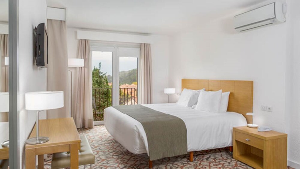 Stunning two bedroom in the South of France at Le Club Mougins