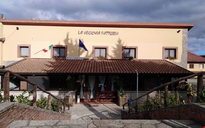 agriturismo la dimora dei cavalieri vaglio di basilicata agriturismo vaglio di basilicata bluepillow