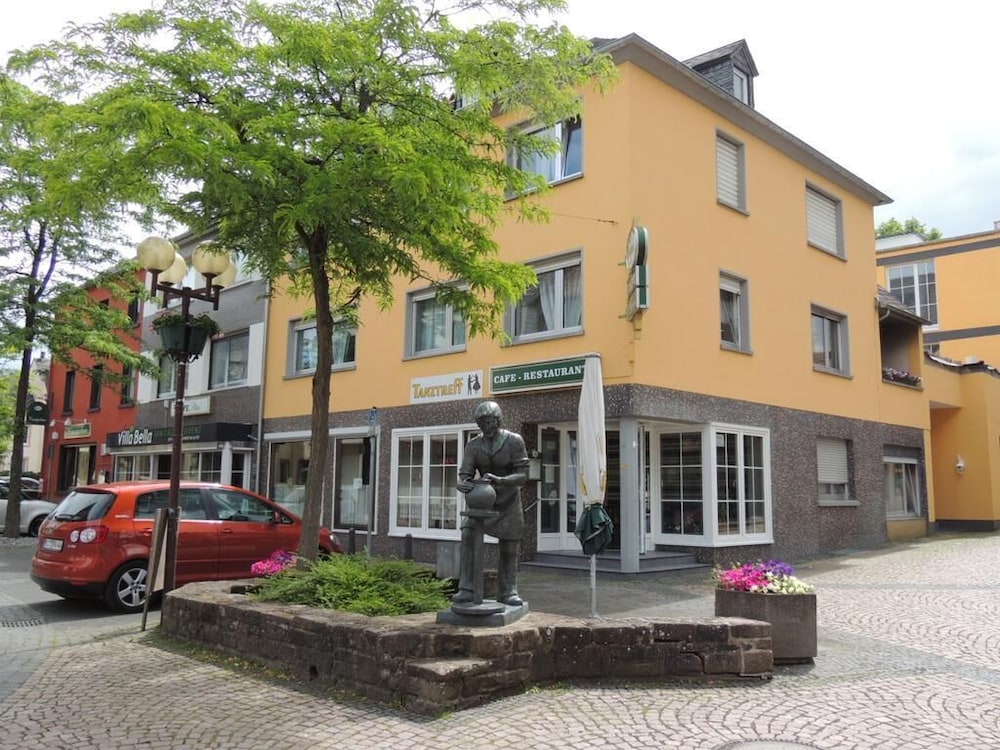 Pension Café Plein