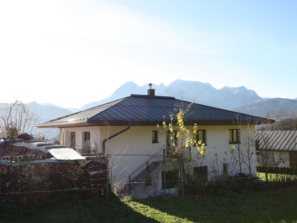 Lovely Apartment in Pfarrwerfen With Terrace