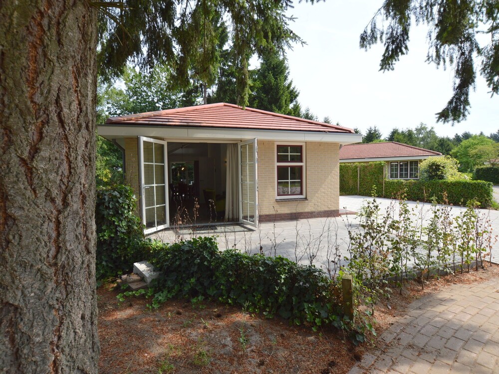Contemporary Holiday Home on the Veluwe With Sauna and Hottub in the Garden