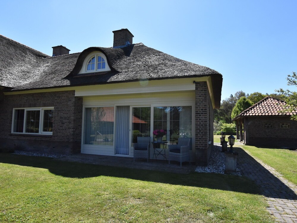 Wonderful Bungalow With Terrace, Garden, Outdoor Fireplace