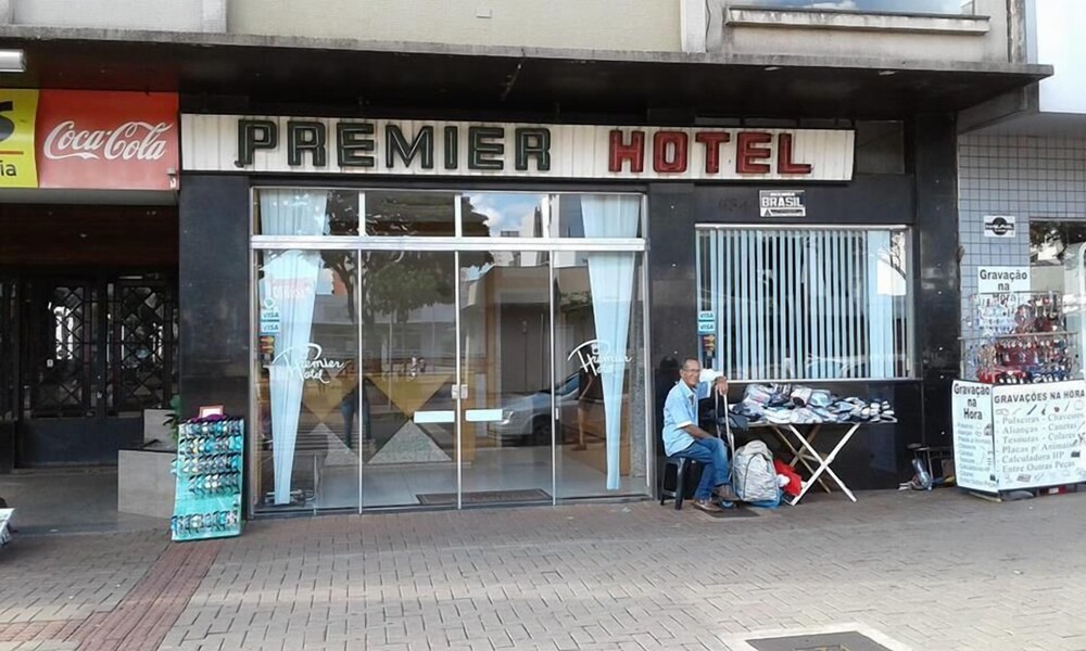 Premier Hotel