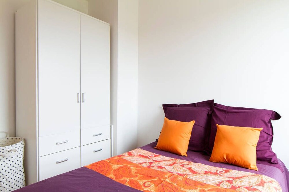 Nice 2 bedroom apartment facing Meaux beach
