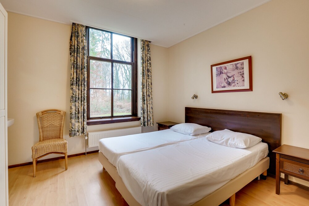 Gelderland, Achterhoek beautiful holiday farm on Zelle estate for 9 people