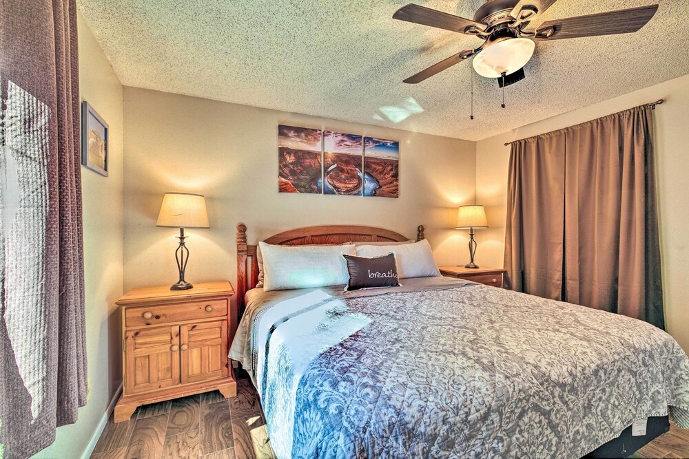 NEW! Split-Level Home w/ Patio by Antelope Canyon!