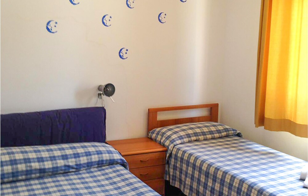 3 bedroom accommodation in Falerna Marina