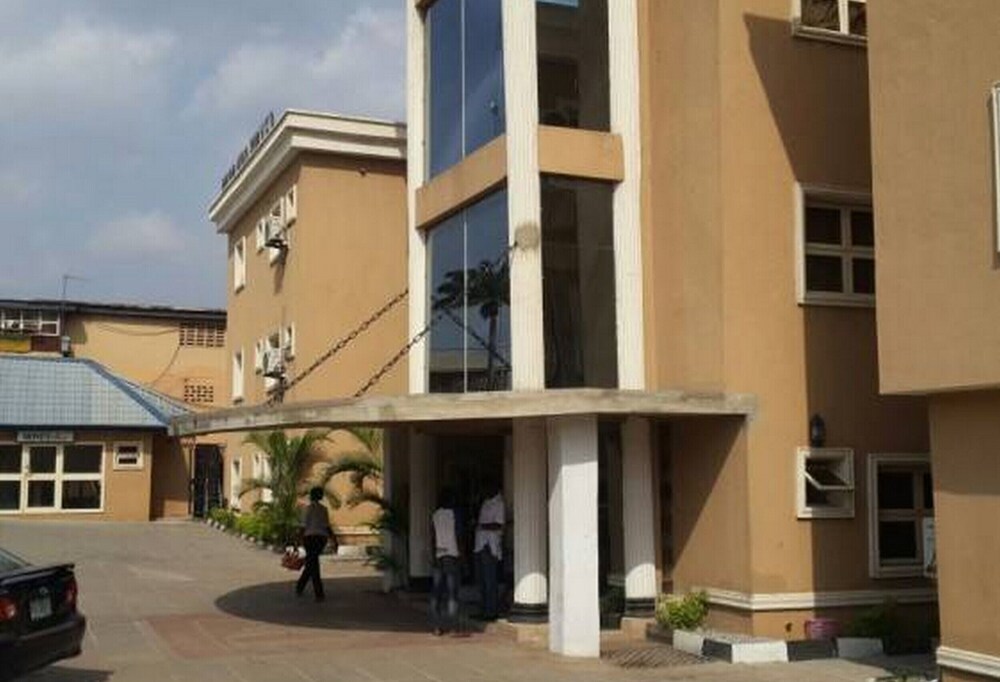 Dino International Hotel