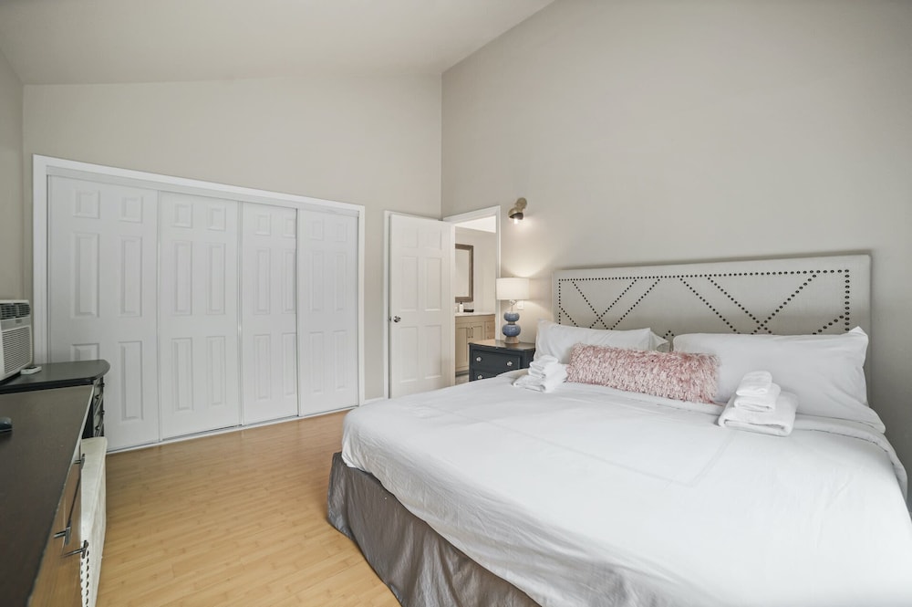 @ Marbella Lane - Comfort 1BR | Rowland Heights