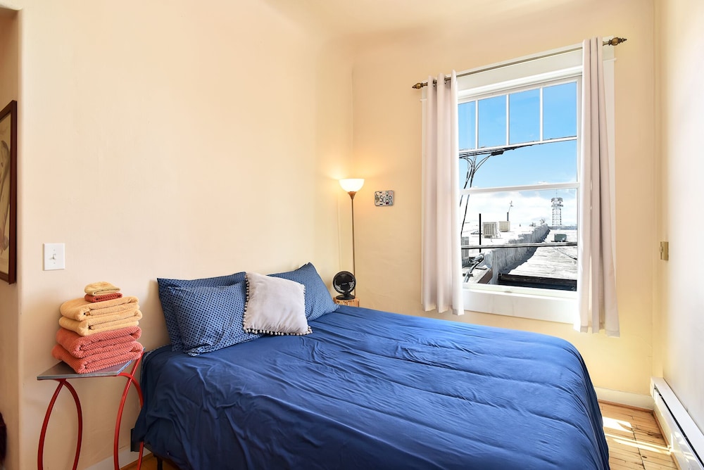 Aspen Apartments #302 in Historic Downtown