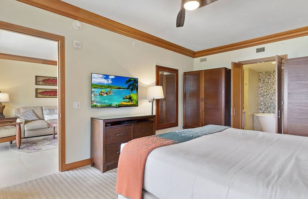 Luxury Beachfront 2-Bedroom Kaanapali  Residence Beach Club HRC Villa +Amenities
