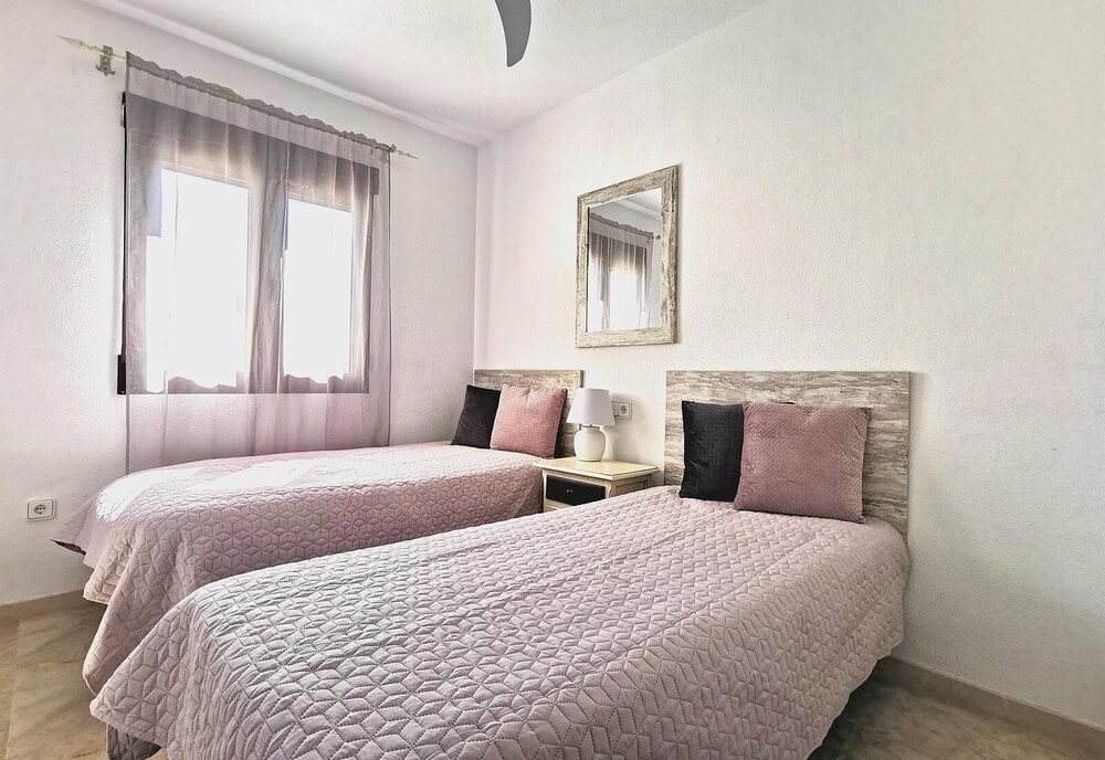 Apartment 'Las Ramblas' with Shared Pool and Wi-Fi