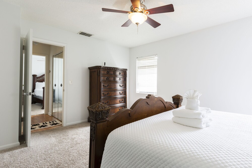 PARK AVENUE GUEST HOUSE-5MN FROM THE BEACH