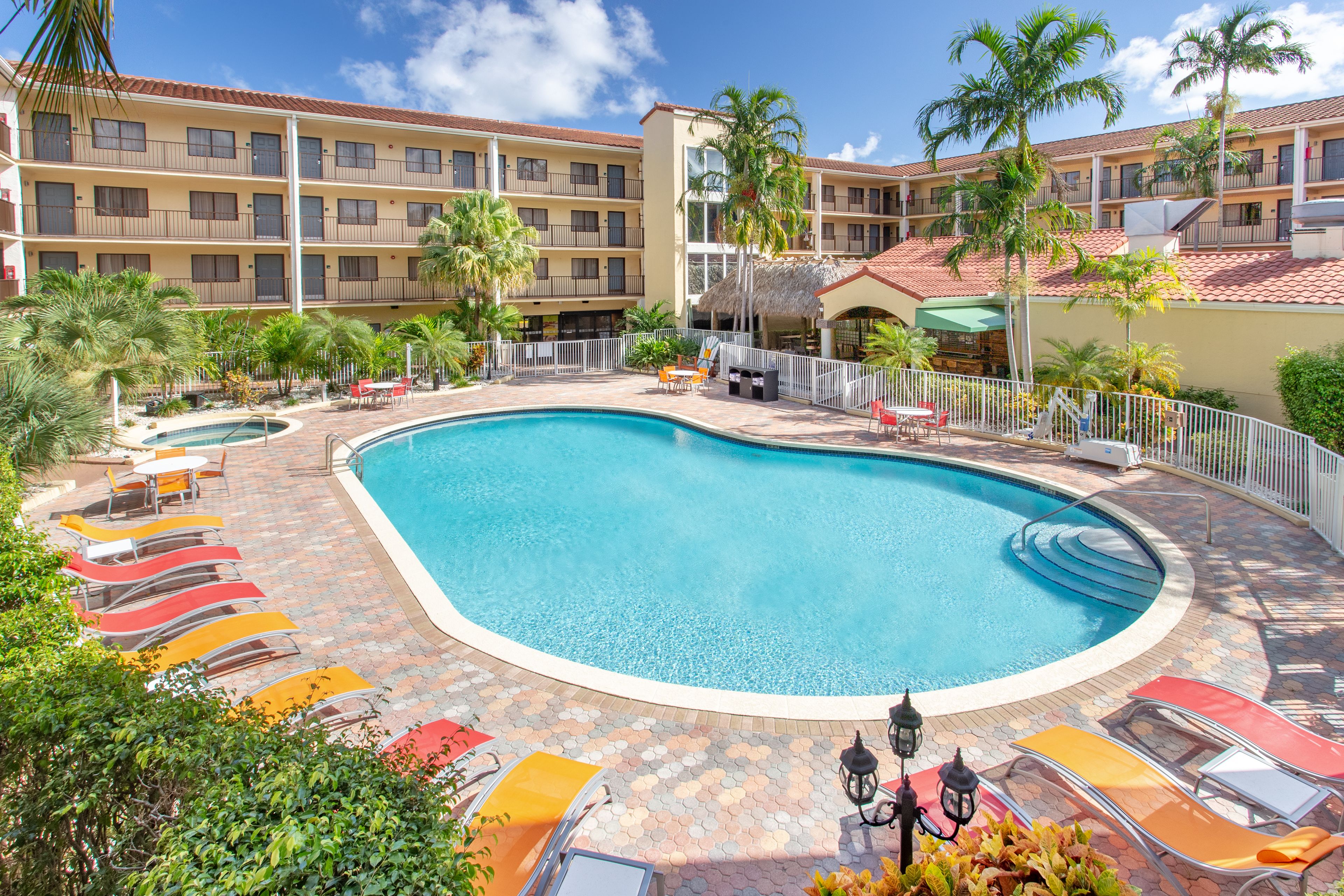 Holiday Inn & Suites Boca Raton - North, an IHG Hotel