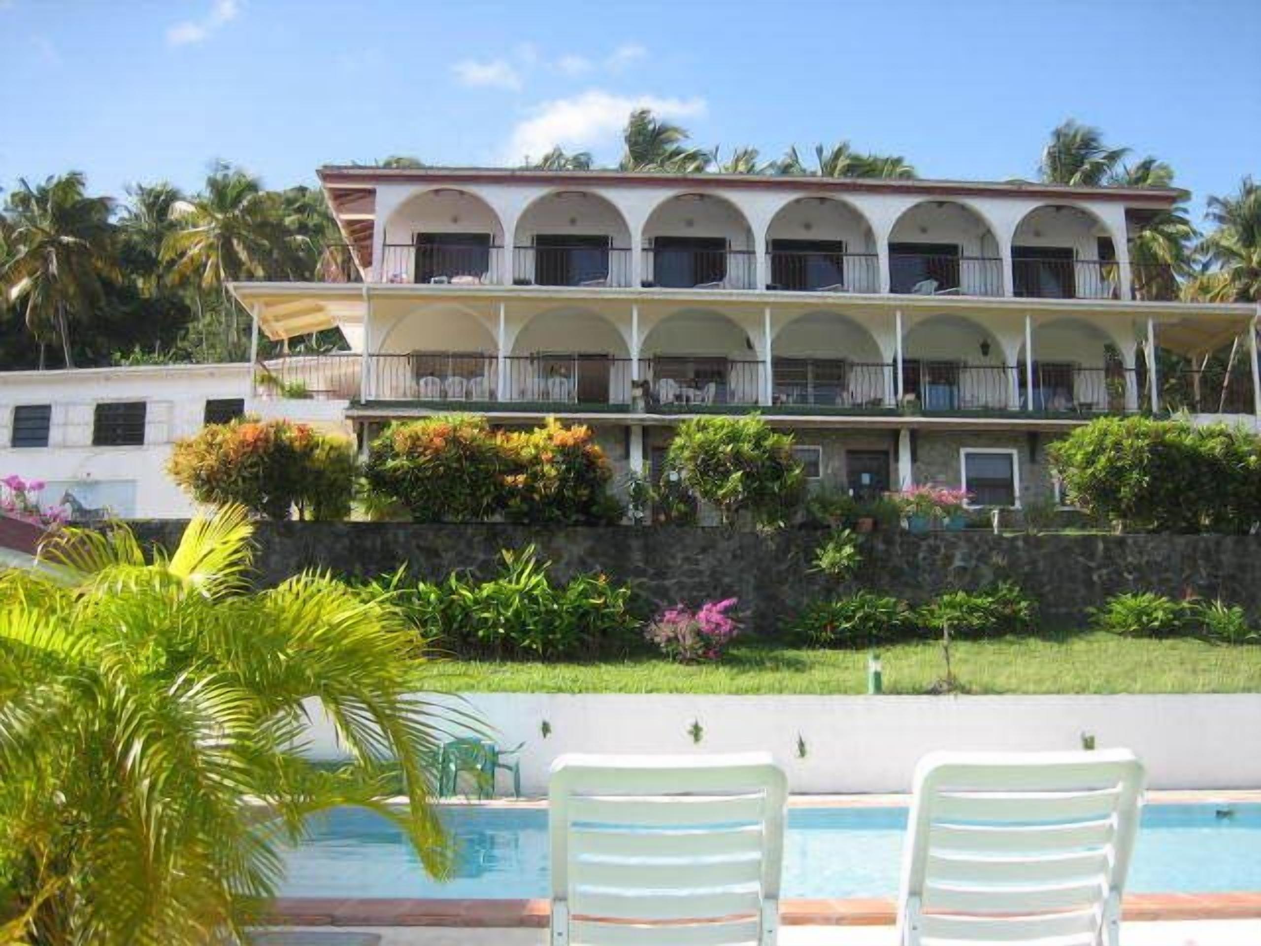 Fox Grove Inn
