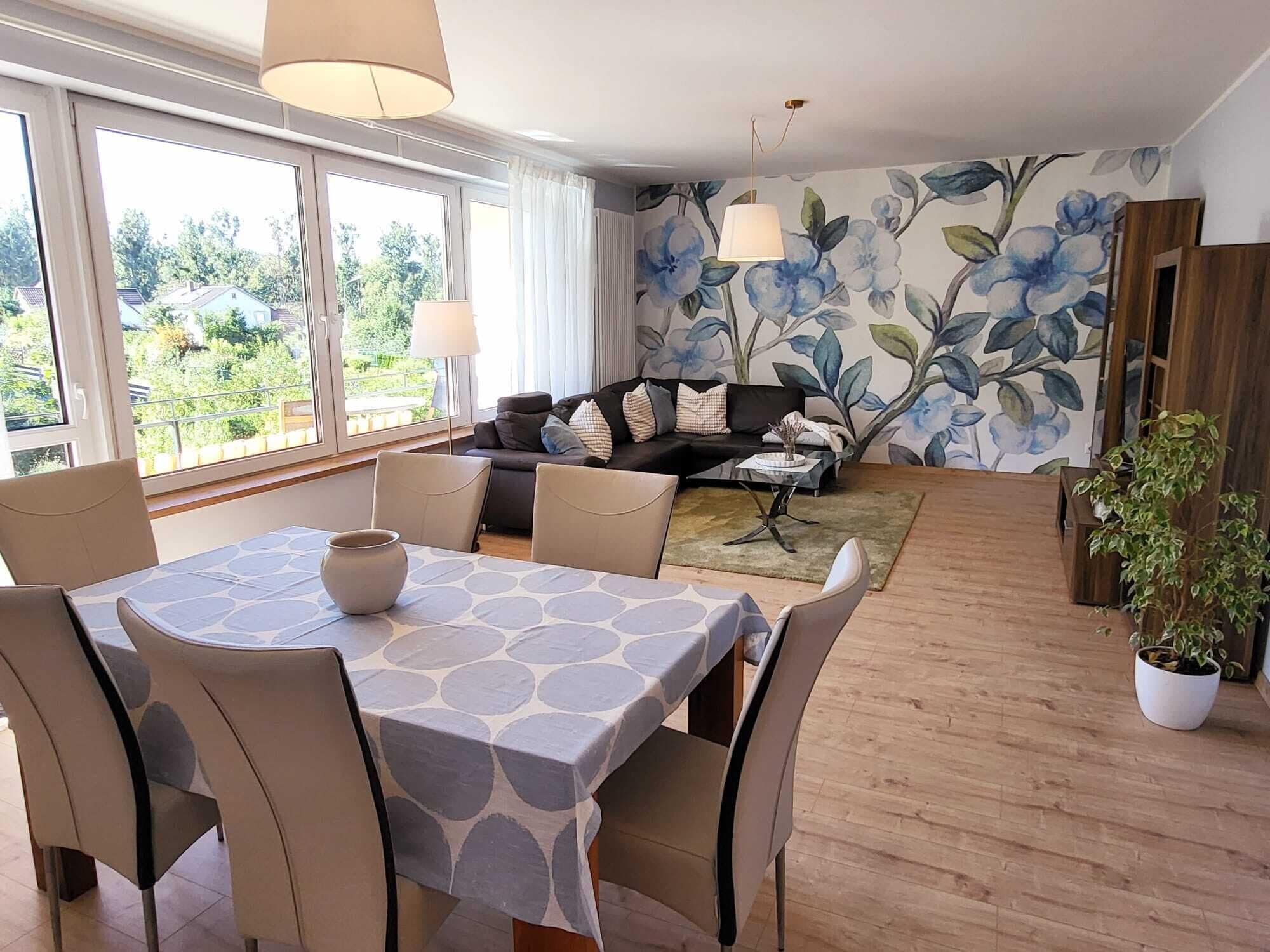 A warm welcome to our new holiday flat "Hereinspaziert".
2 Persons / 85m2