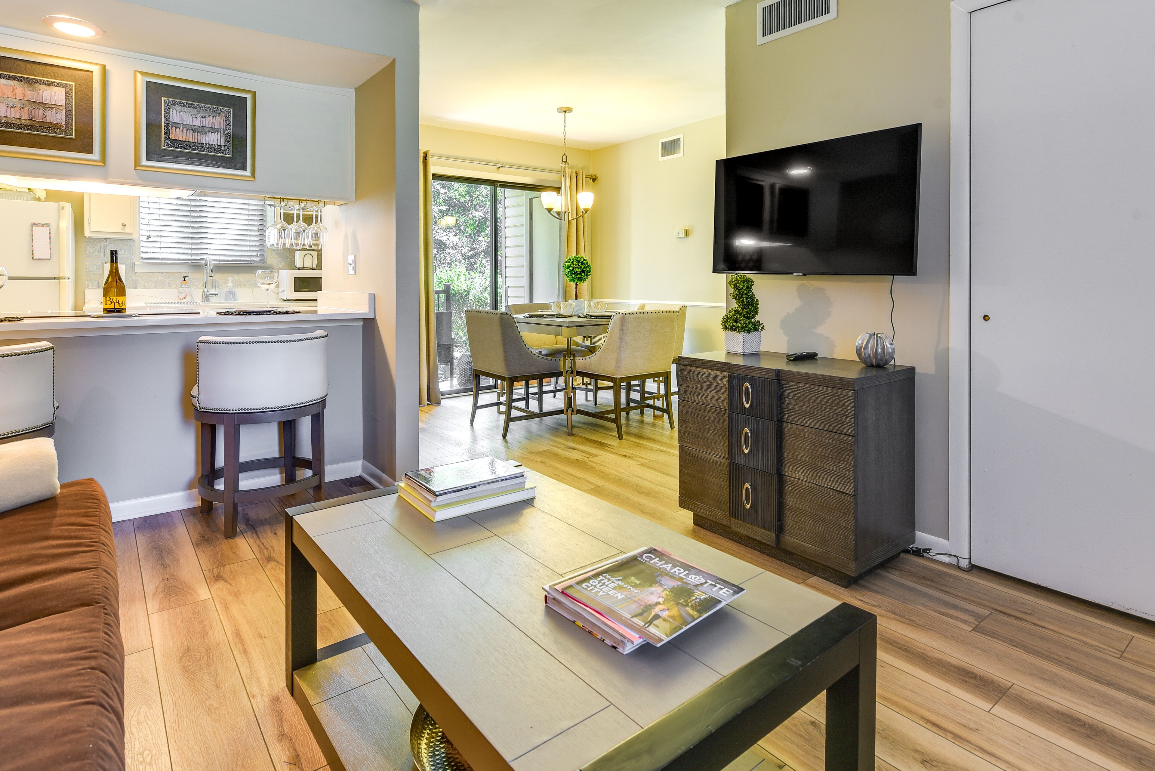 Charlotte Condo w/ Pool, 12 Mi to Spectrum Center!