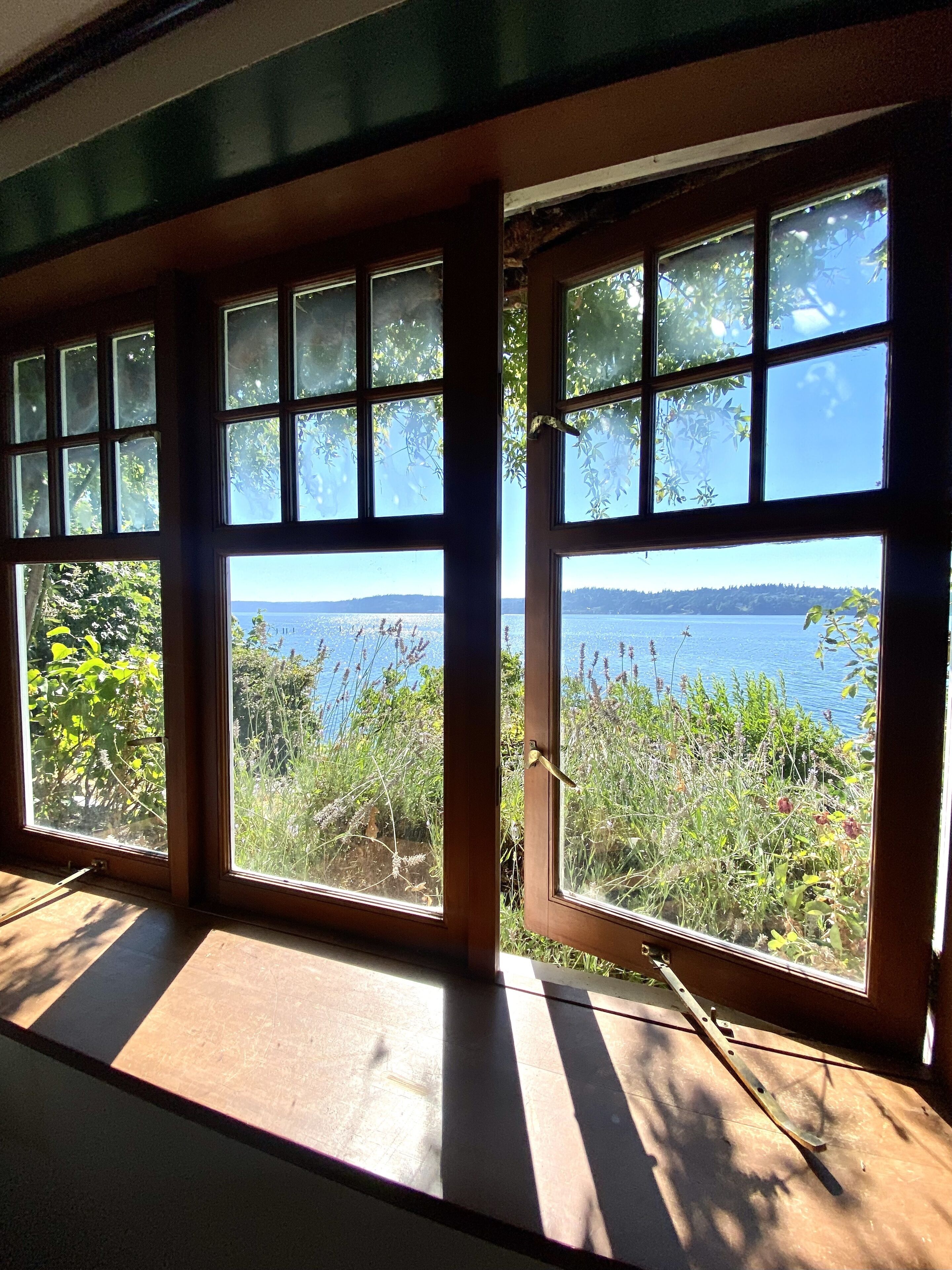 Salish Seaside Gem

