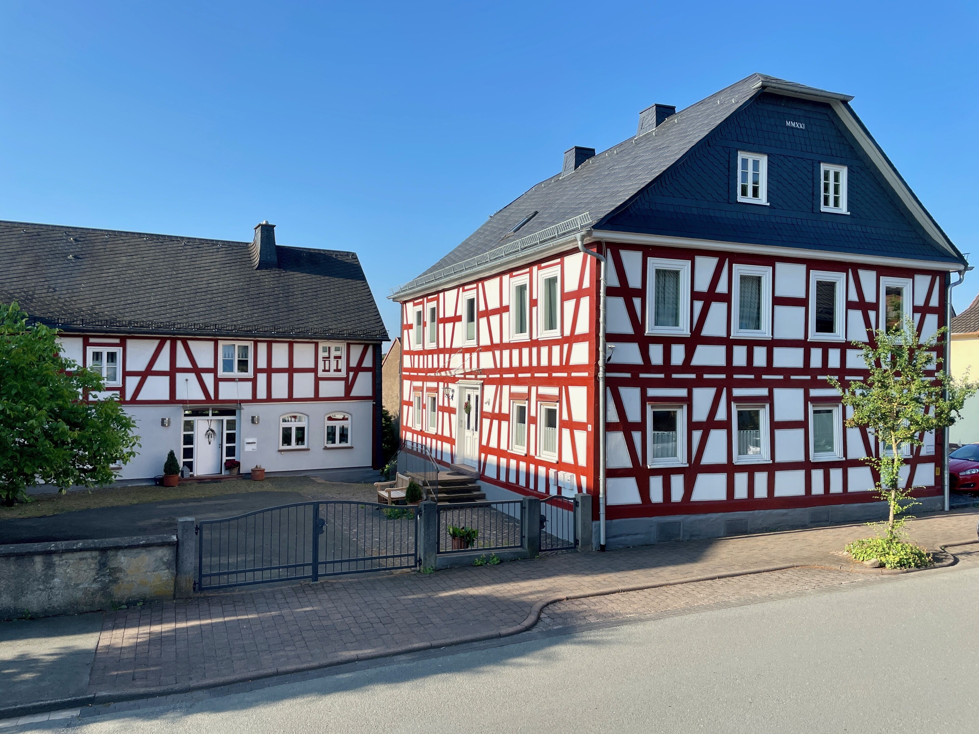 "Tante Linas Guter Stube"