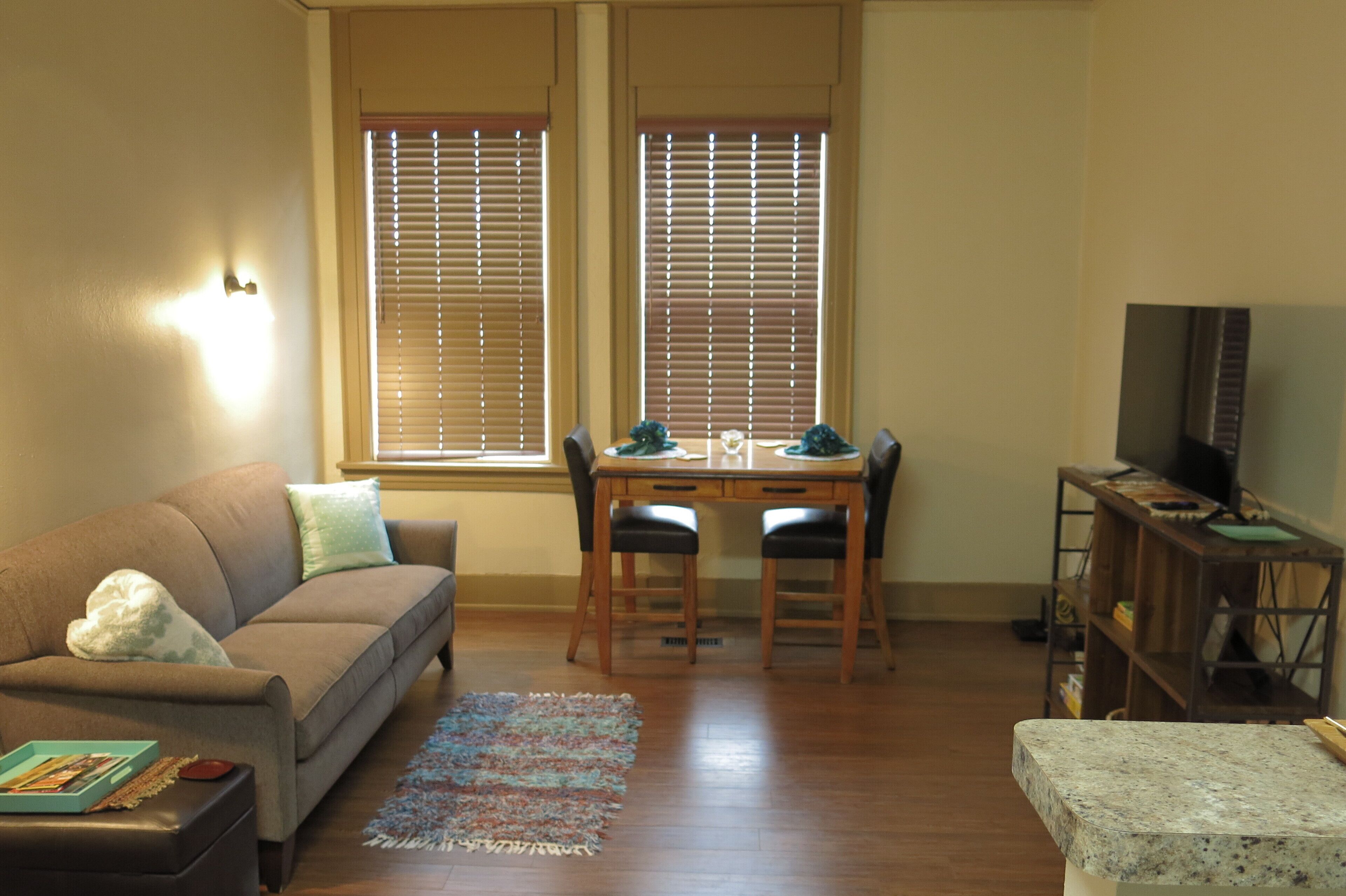 Downtown Apartment #6