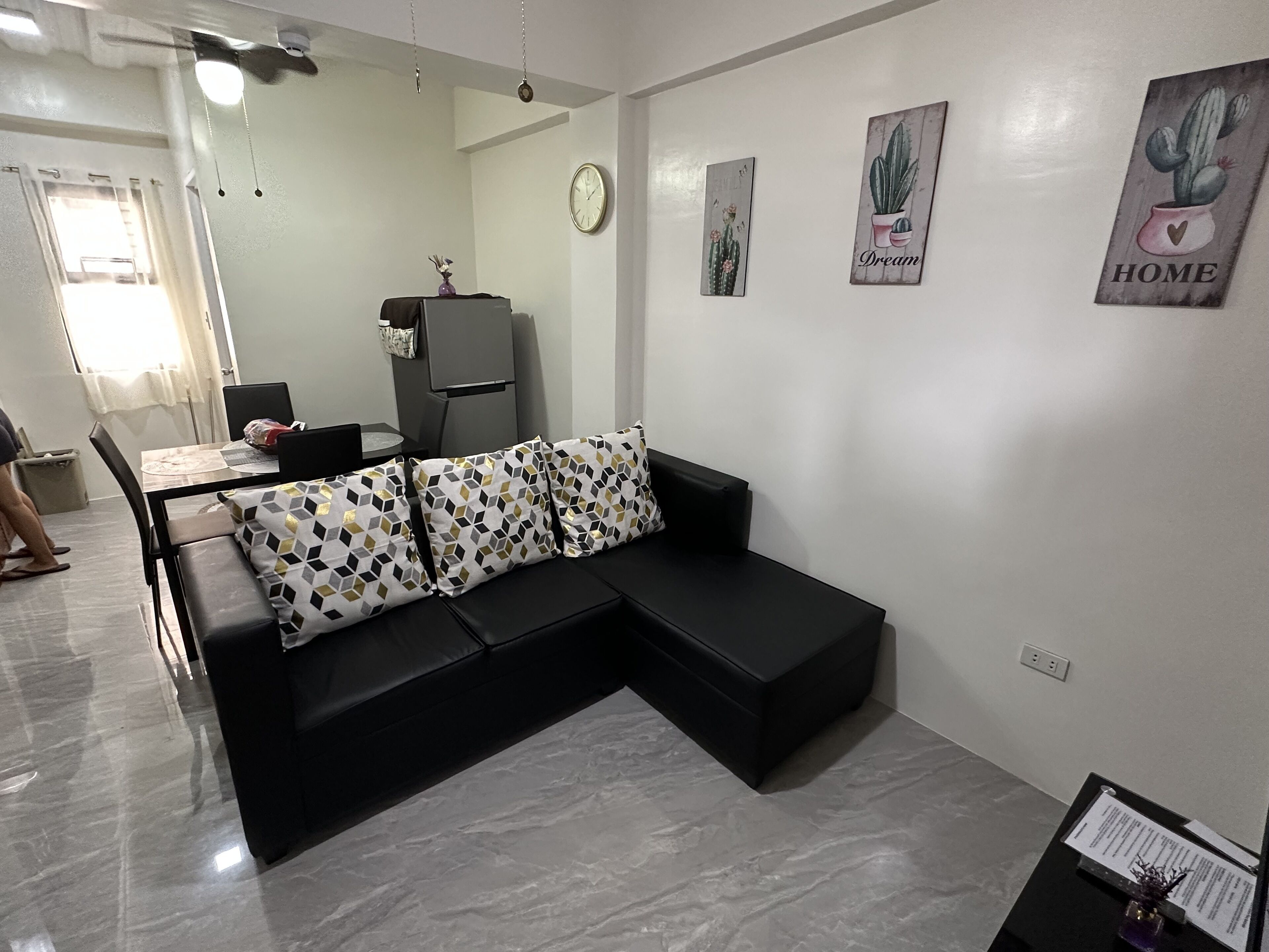 Furnished 2 bedroom apartment (Unit 3)