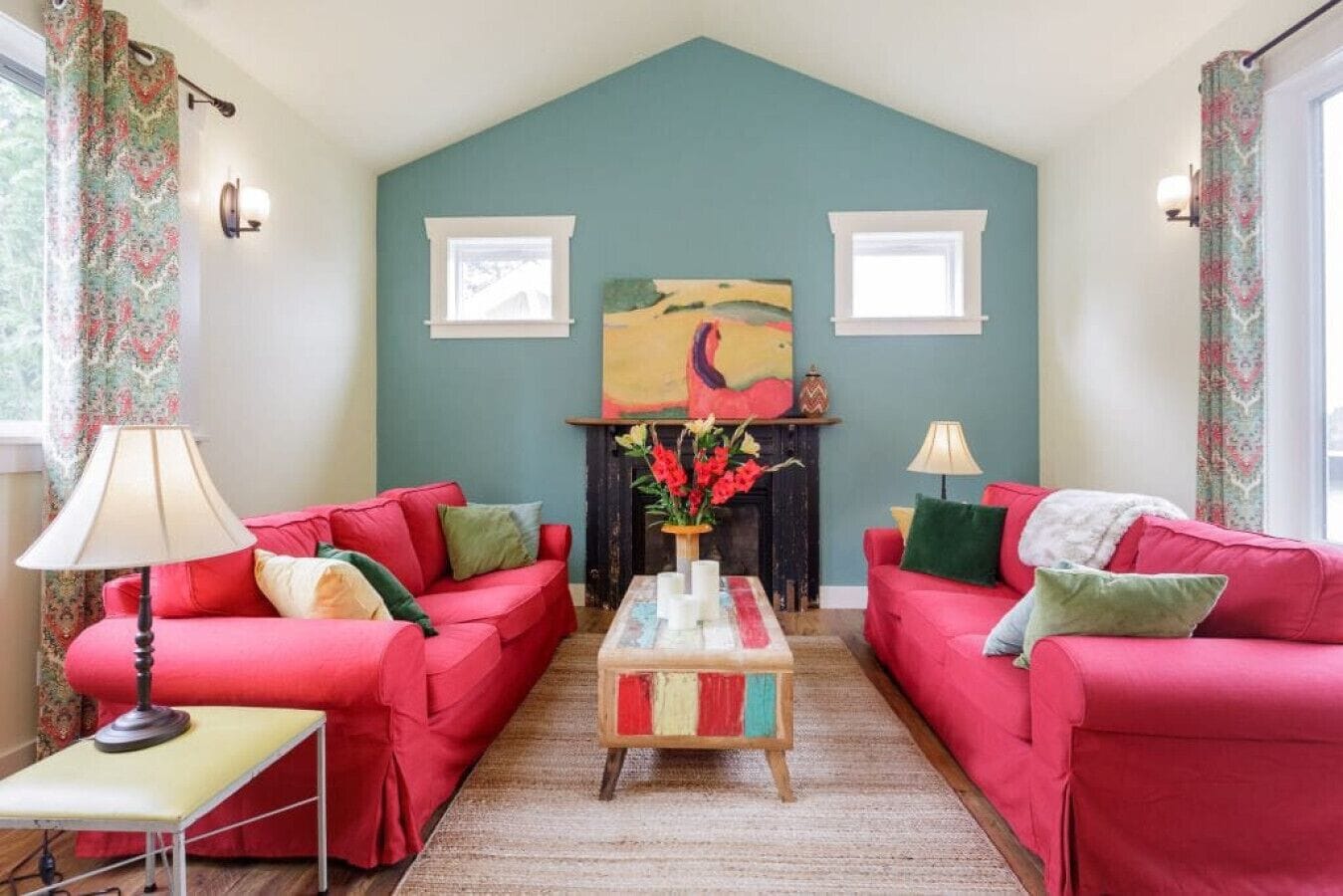 Colorful Cottage Close to Lake Washington