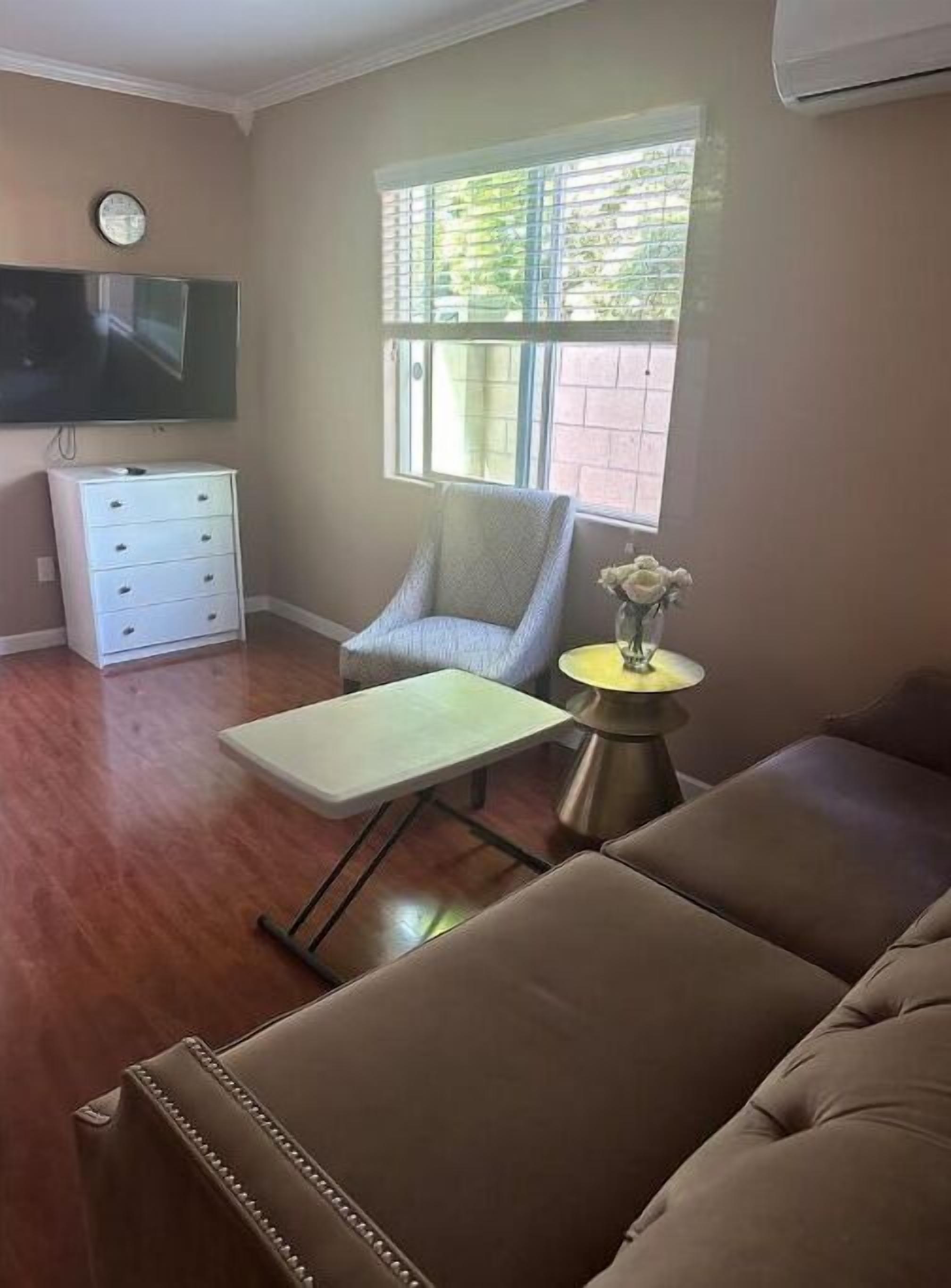 Beautiful cozy studio room
