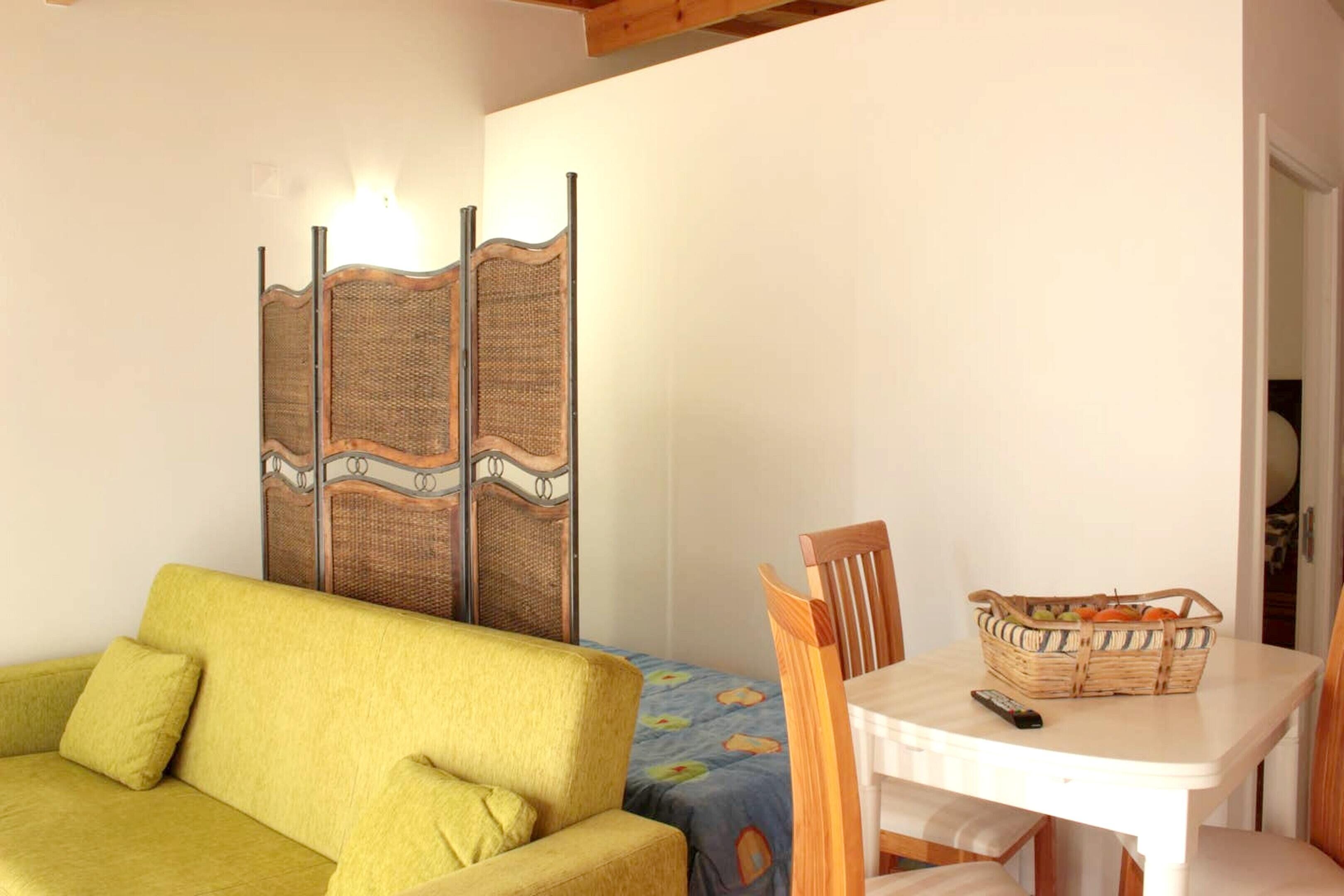Homerez - Appartement 6 km away from the beach for 2 ppl. with shared pool