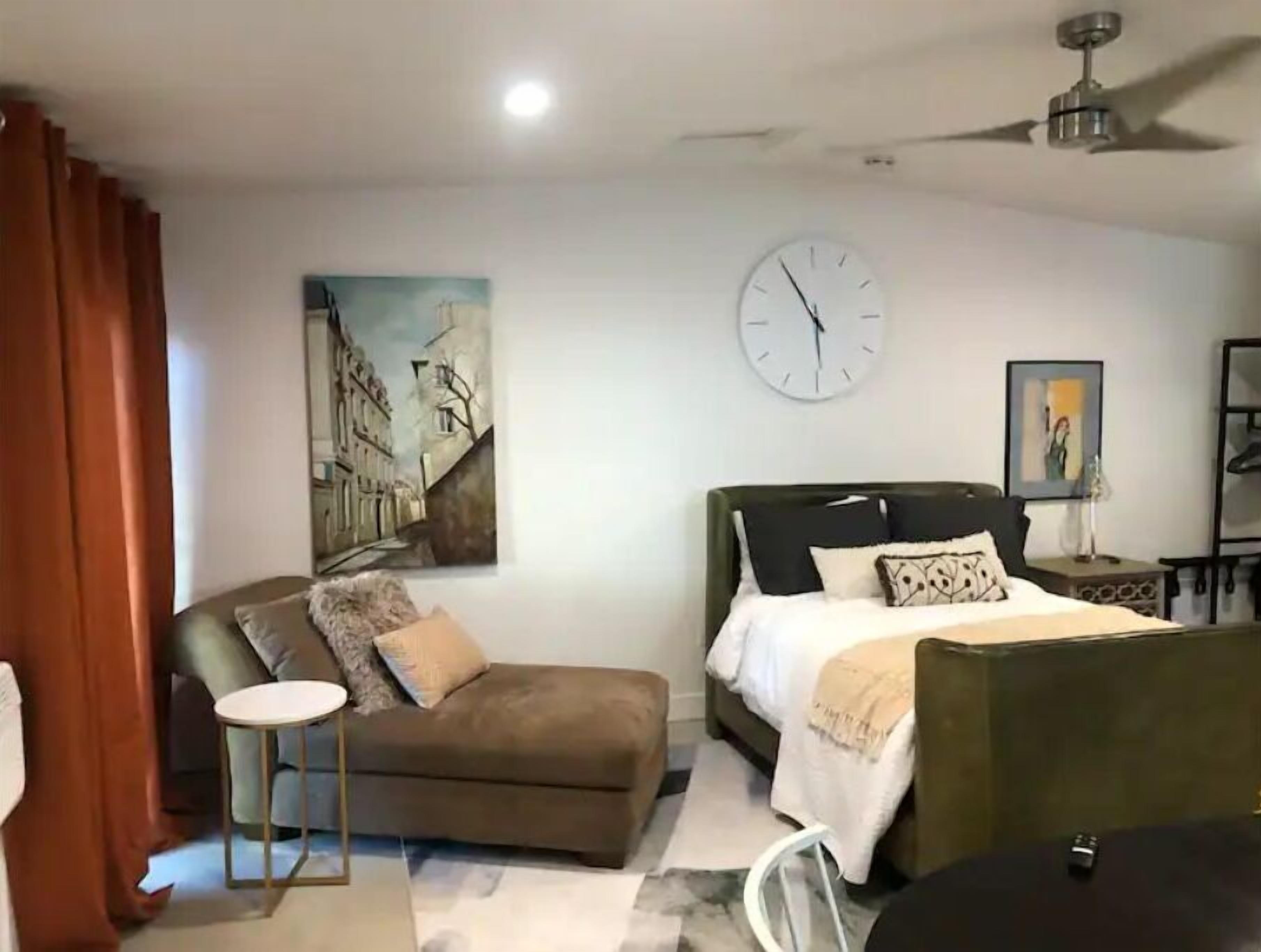 Myrtle Place 1 is a lovely studio apartment