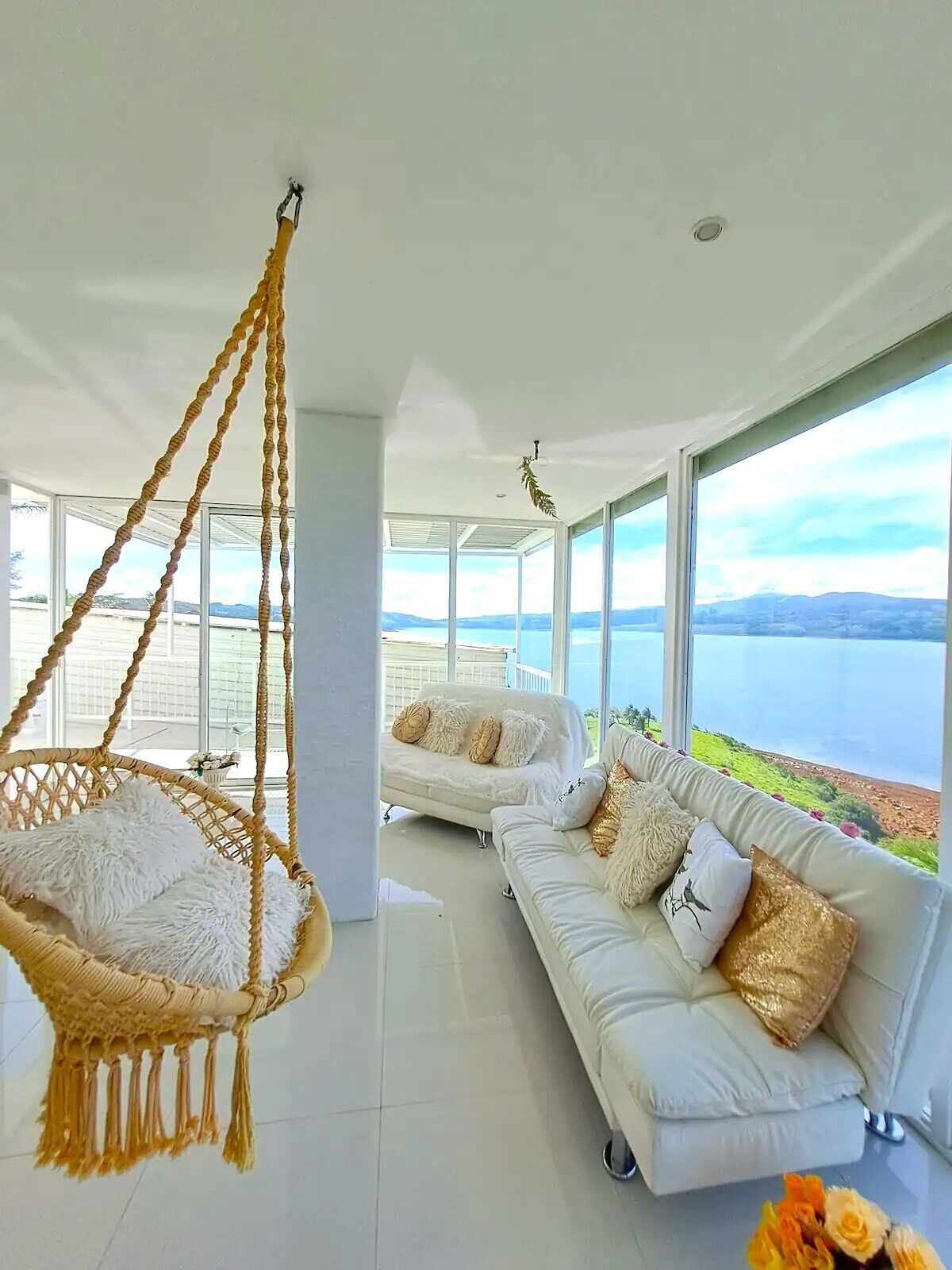 Paradise of Soul Lake Front 1-Bed Villa with Private Lake Access!